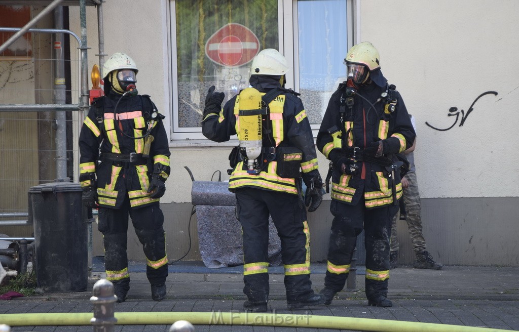 Explo Feuer 2 Koeln Kalk Hoefestr P076.JPG - Miklos Laubert